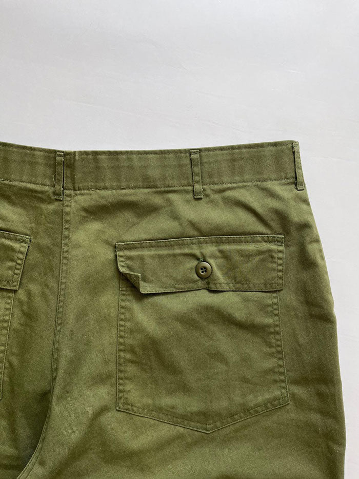 Fatigue pants OG 507. Production 1970. In deadstock condition. Military uniform that represented a turning point in the history of military clothing of the US Army.
