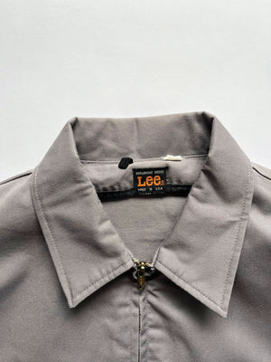 Work jacket from the 1970s in excellent condition, Lee brand. Made in the USA 70's Talon zip jacket. Double pocket construction with patch applied on the front.