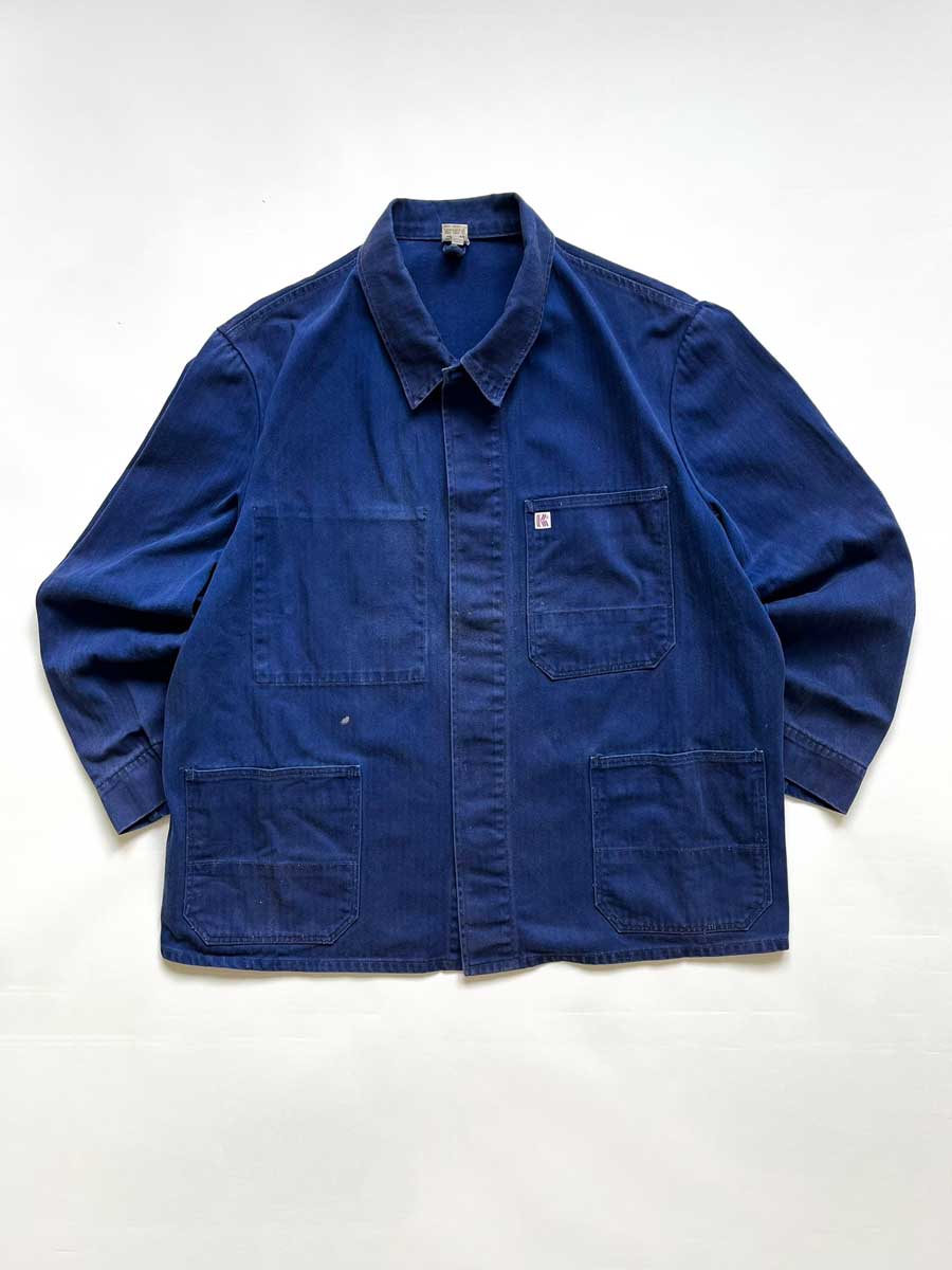 French chore jacket 70s in HBT cotton. Size Large. True French Workwear enclosed in a single garment. Unique color shades. Used by a company called Kubler.
