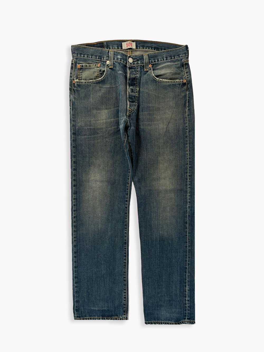 Levi's vintage 501 size 31W 30L. Step into timeless style with this authentic vintage medium blue Levi's. Extreme quality fabric with unique color shades.