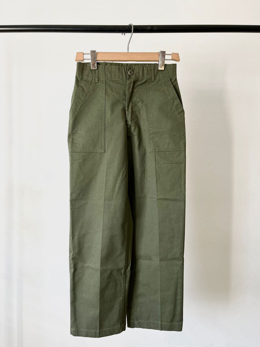 OG 507 Trousers zip Scovill 28x29. Production 1980. In deadstock condition. Find your fit with OG-507 pants, crafted for everyday wear and lasting performance