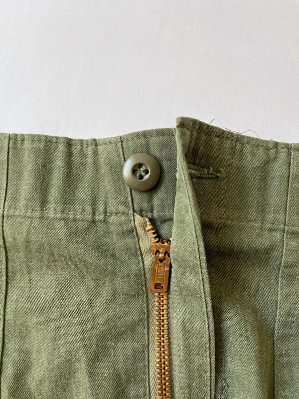 OG 507 Army pants vintage - 31x33. Production 1980. Deadstock condiction. Get the rugged look you crave with OG-507 pants, ideal for work or weekend adventures