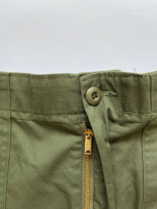 OG 507 Trousers zip Scovill 28x29. Production 1980. In deadstock condition. Find your fit with OG-507 pants, crafted for everyday wear and lasting performance