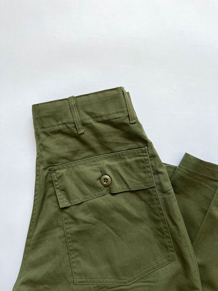 Fatigue pants OG 507. Production 1980. In deadstock condition. Military uniform that reOG 507 Trousers zip Scovill 28x29. Production 1980. In deadstock condition. Find your fit with OG-507 pants, crafted for everyday wear and lasting performance