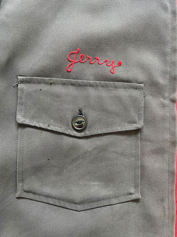Vintage Workwear jacket Unitog from 1960s, In excellent condition. Boxy fit, brown color. Size M. Removable internal red liner and double talon zip. Made USA.
