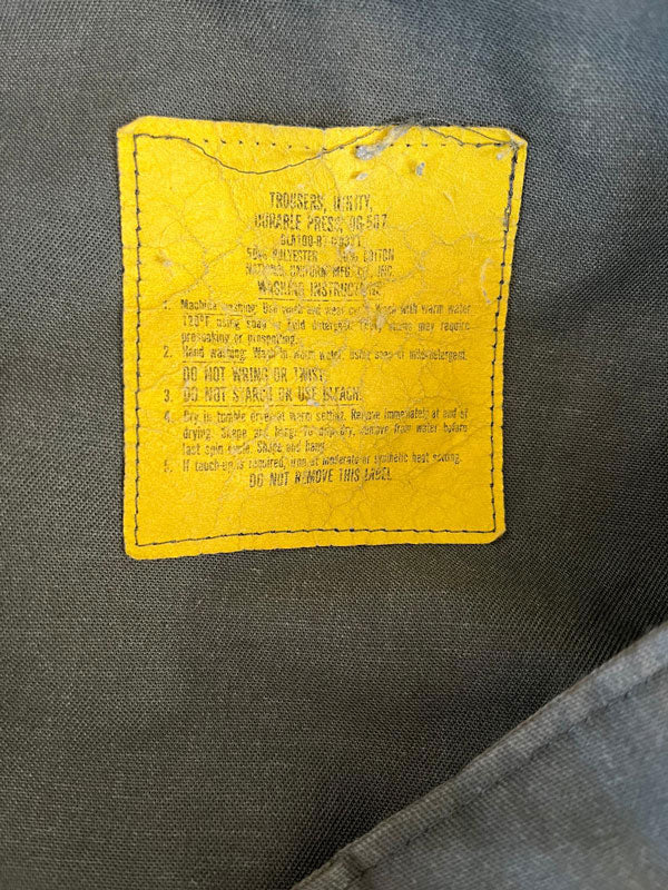 OG 507 military pants vintage 36x33. Production 1980. In deadstock condition. Embrace vintage military style with OG-507 pants, designed for comfort and resilience.