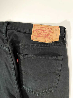 Levi's vintage 501 black. Step into timeless style with this authentic Levi's from the 90s, proudly made in Spain.