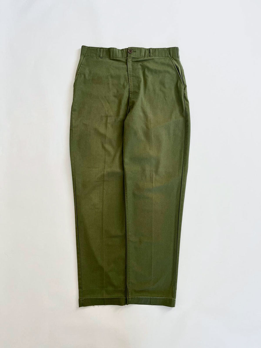 OG 507 military pants vintage 36x33. Production 1980. In deadstock condition. Embrace vintage military style with OG-507 pants, designed for comfort and resilience.