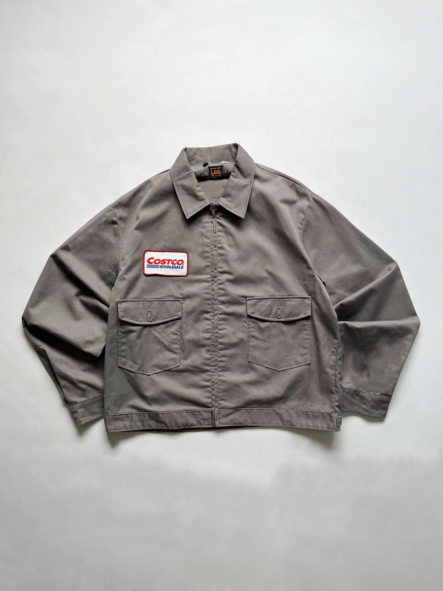 Work jacket from the 1970s in excellent condition, Lee brand. Made in the USA 70's Talon zip jacket. Double pocket construction with patch applied on the front.