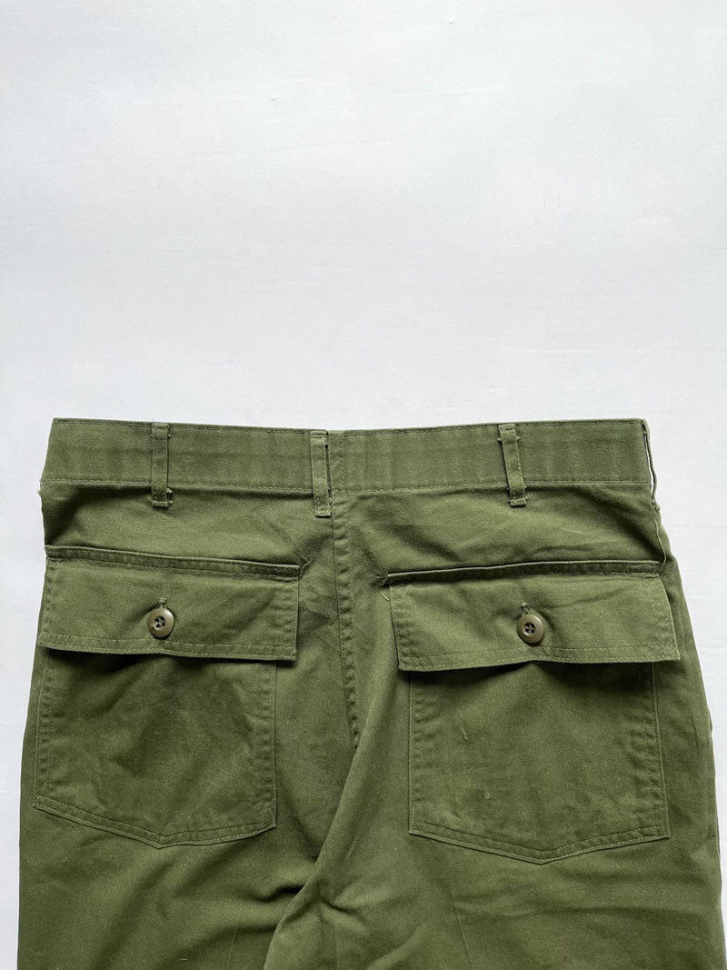 OG-507 pants 1980 vintage 30x32. Production 1980. Versatile and stylish, OG-507 pants are a must-have for anyone seeking a military-inspired look. Zip Ideal.