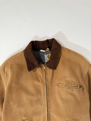 Carhartt Detroit jacket vintage rare beige from the 70s, made in USA. Small Talon zip on the pocket and Scovill zip. Cotton exterior and wool interior.