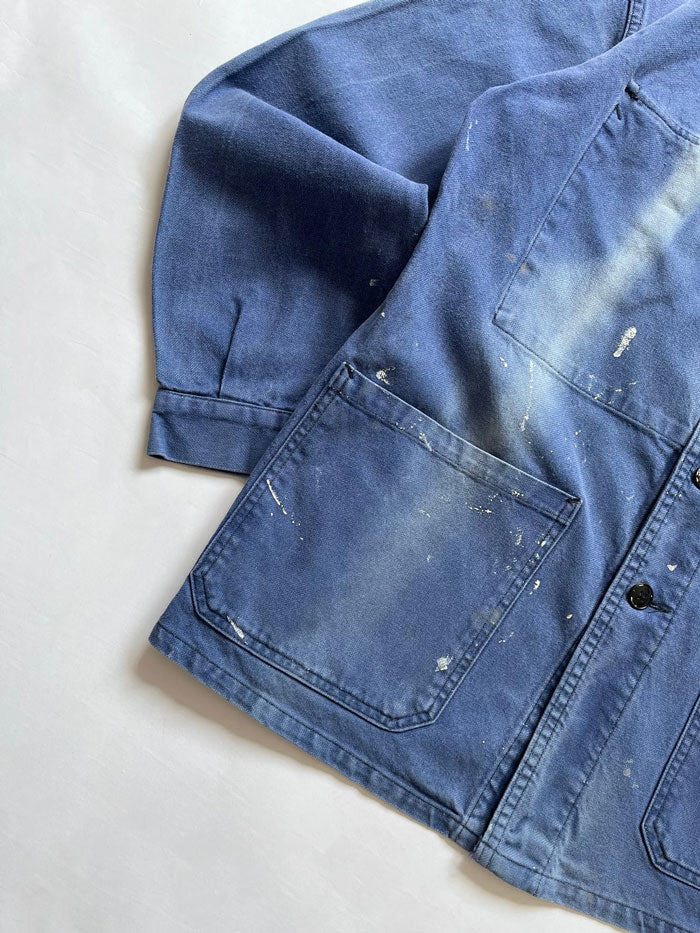 French working jacket sun faded 1970s or 1960s. Size M-L. Cotton twill and ink blue color. Sun faded. Unique French vintage work jacket. Cotton Moleskine.