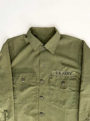 OG-507 vintage shirt uniform U.S. Army 80s. 1973 marked a significant moment for the US Army with the introduction of service uniforms in polyester and cotton.