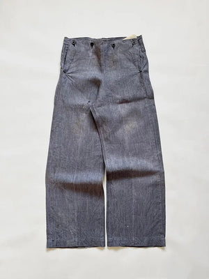 French Navy blue ramie sailor trousers, dating back to the 1950s. Made of ramie, a lightweight and highly breathable natural fiber. Created by the French Navy.