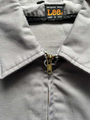 Work jacket from the 1970s in excellent condition, Lee brand. Made in the USA 70's Talon zip jacket. Double pocket construction with patch applied on the front.