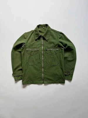 Vintage italian cotton work jacket dated approximately 50s/60s. Zip and 2 pockets with beautiful Slid zips. Green color. In excellent condition. Size M.