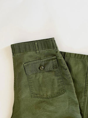 Fatigue pants OG 507. Production 1980. In deadstock condition. Military uniform that represented a turning point in the history of military clothing of the US Army.