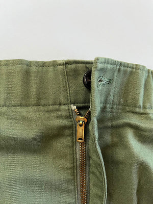 OG 507 military pants vintage 36x33. Production 1980. In deadstock condition. Embrace vintage military style with OG-507 pants, designed for comfort and resilience.
