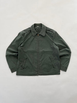 Lightweight jacket used by the USAF in the 70s. Green color, boxy fit and Talon zip.
