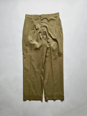 Vintage Type 1 Class 2 chinos from original US Air Force issues, 1969. Made of a 50% cotton/50% polyester blend twill fabric, medium weight and durable. .