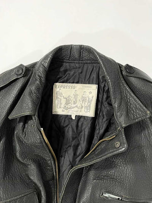 Aviator jacket vintage in leather, Expresso brand. Made in France. Produced with high quality leathers, this jacket offers an unparalleled comfort experience.