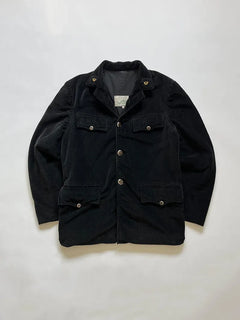 French hunting jacket from the 60s in corduroy Royal Hunter. All the buttons are original and depict animals, a typical detail of traditional French garments.