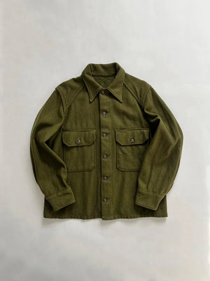 Vintage OG-108 wool uniform shirts from the 50s–70s era. The name derives from “Olive Green 108,” a dark green color made for military use. First pattern.