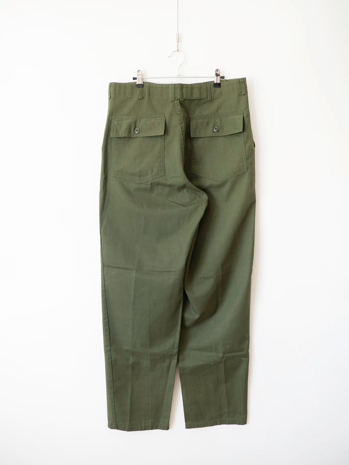 Pantaloni OG 507 vintage, vista posteriore intera con le due tasche con patta