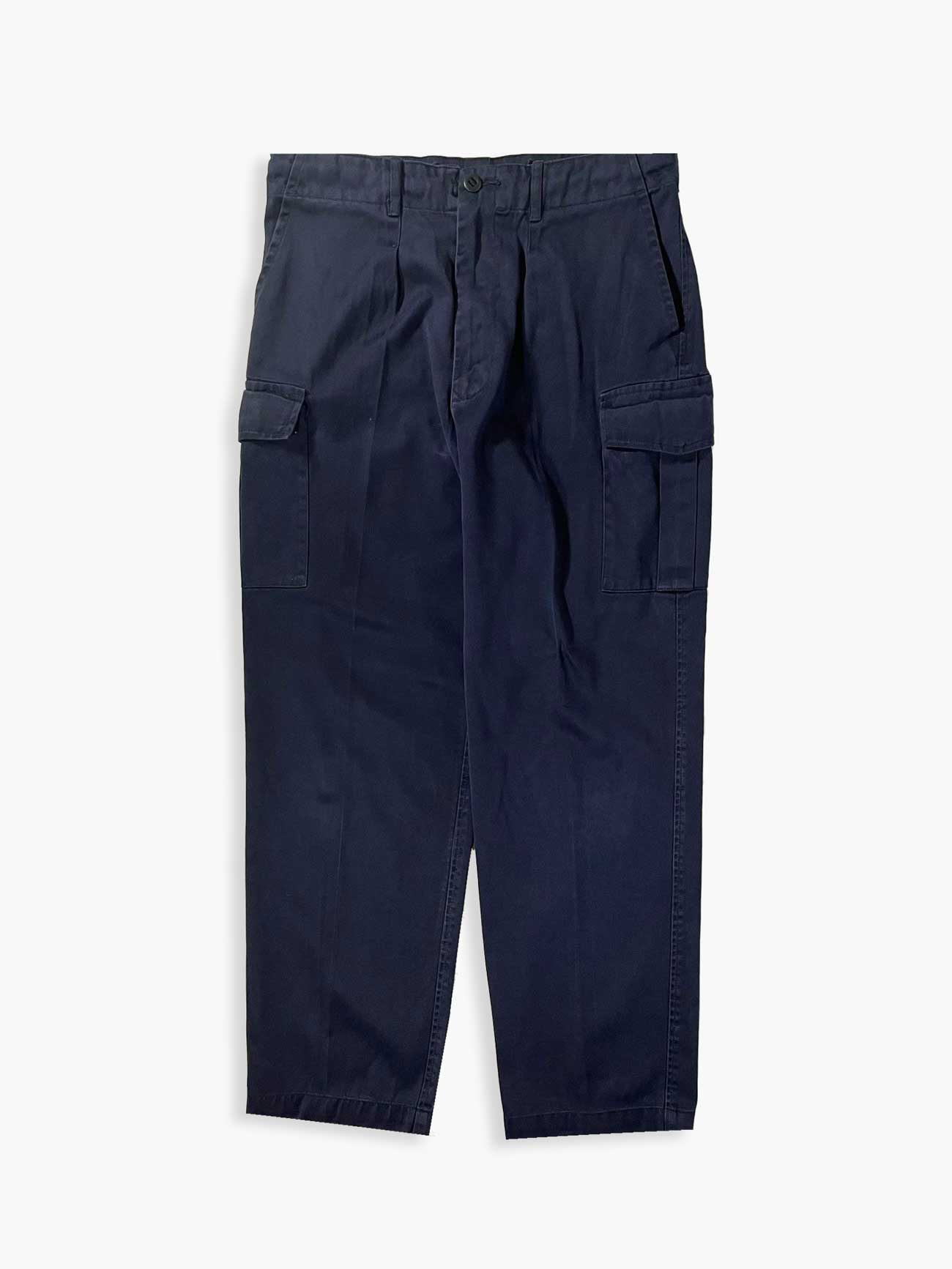 British cargo pant blue. Rugged 90s British Navy military cargo ship, designed to withstand the rigors of operational demands in the field. With adjustable and high waist