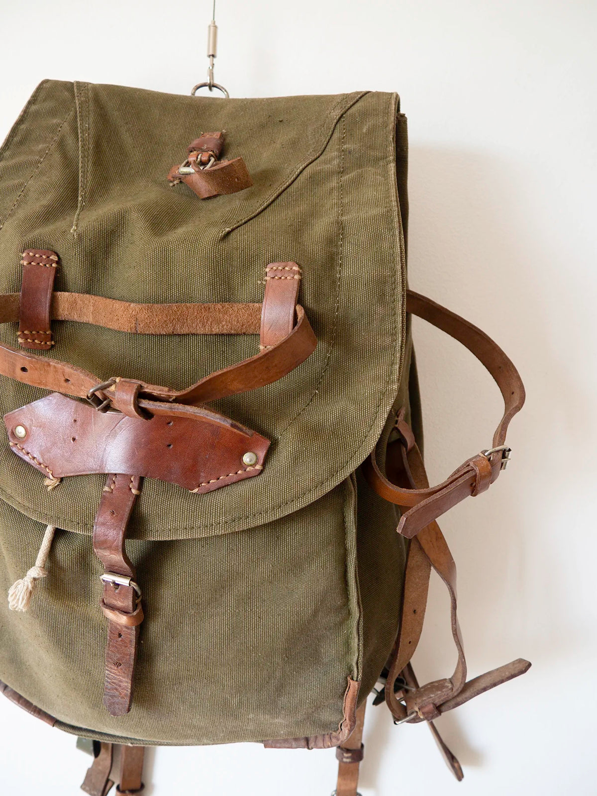Vintage Romanian Armed Forces army backpack