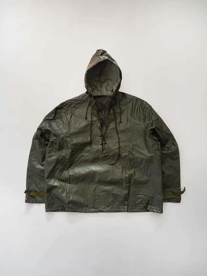 Italian Navy rain jacket, dating back to the 1980s/1990s. Made of fully waxed canvas, designed to offer maximum rain protection in harsh operating conditions.